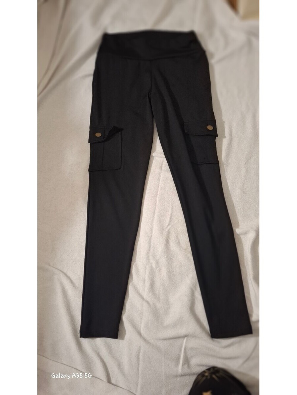 Pop Fit gray cargo pocket leggings